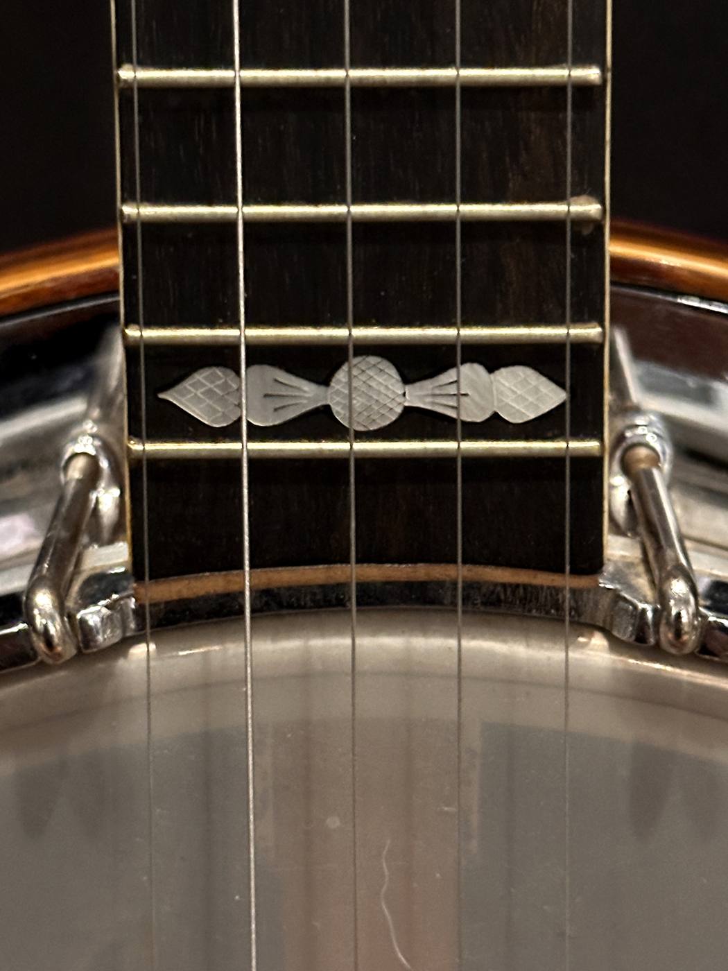 Fingerboard detail, fret 19, upper body join