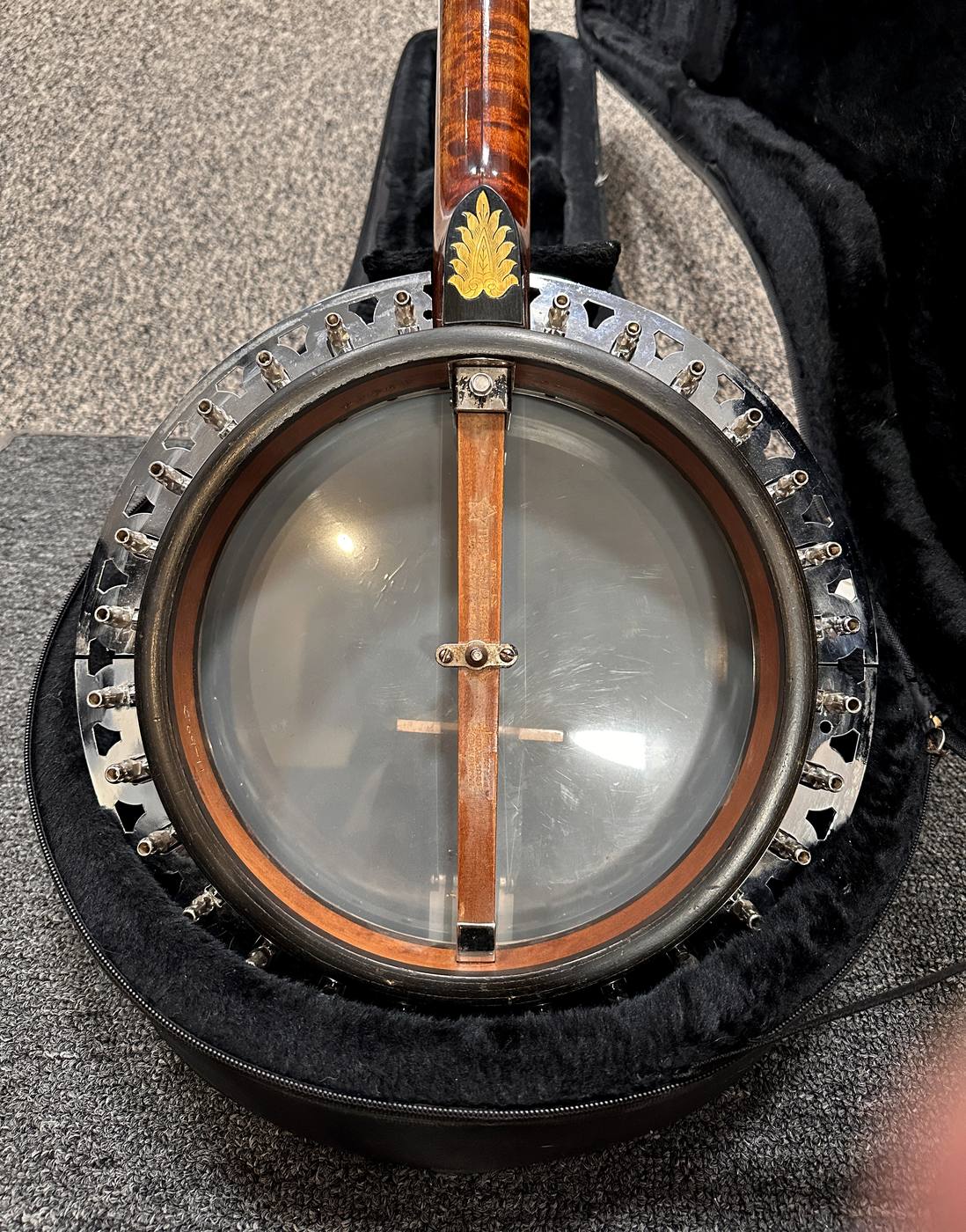 Resonator removed, revealing the Tubaphone tone ring and rim interior