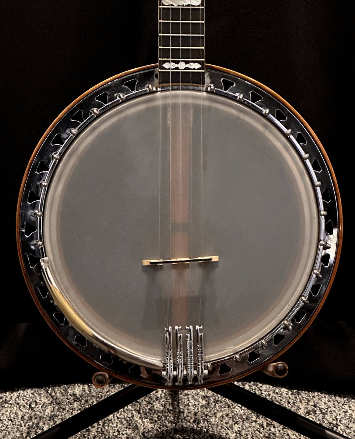 Vega Soloist pot assembly — rim and head, front detail